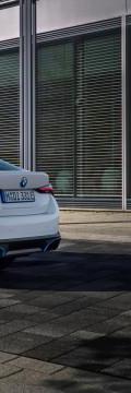 BMW Modèle
  i4  Spécifications techniques
